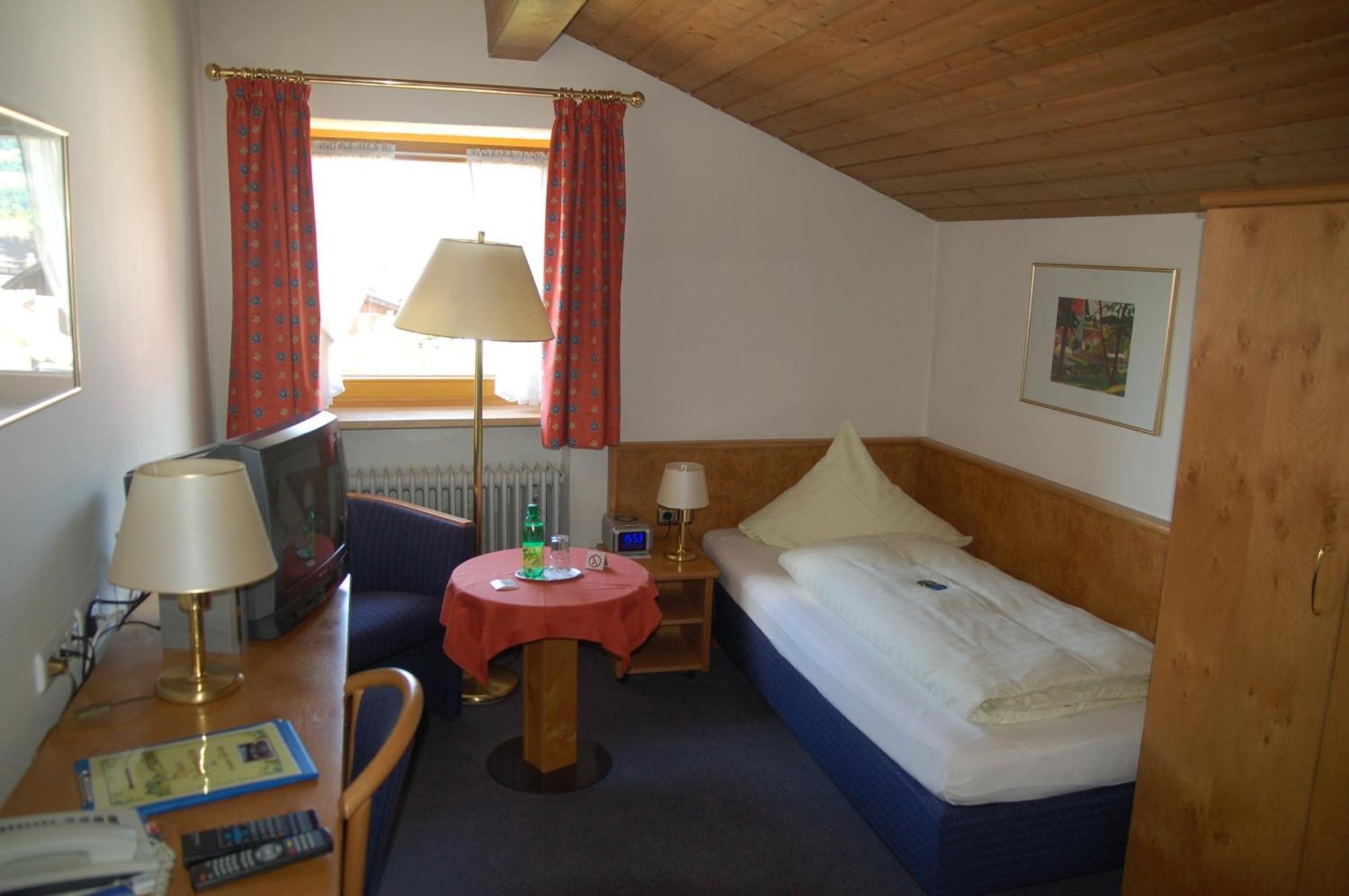 Hotel Garni Otto Huber Oberammergau Zewnętrze zdjęcie